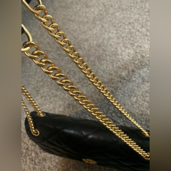 Tory Burch Willa Quilted Purse - Picture 4 of 15